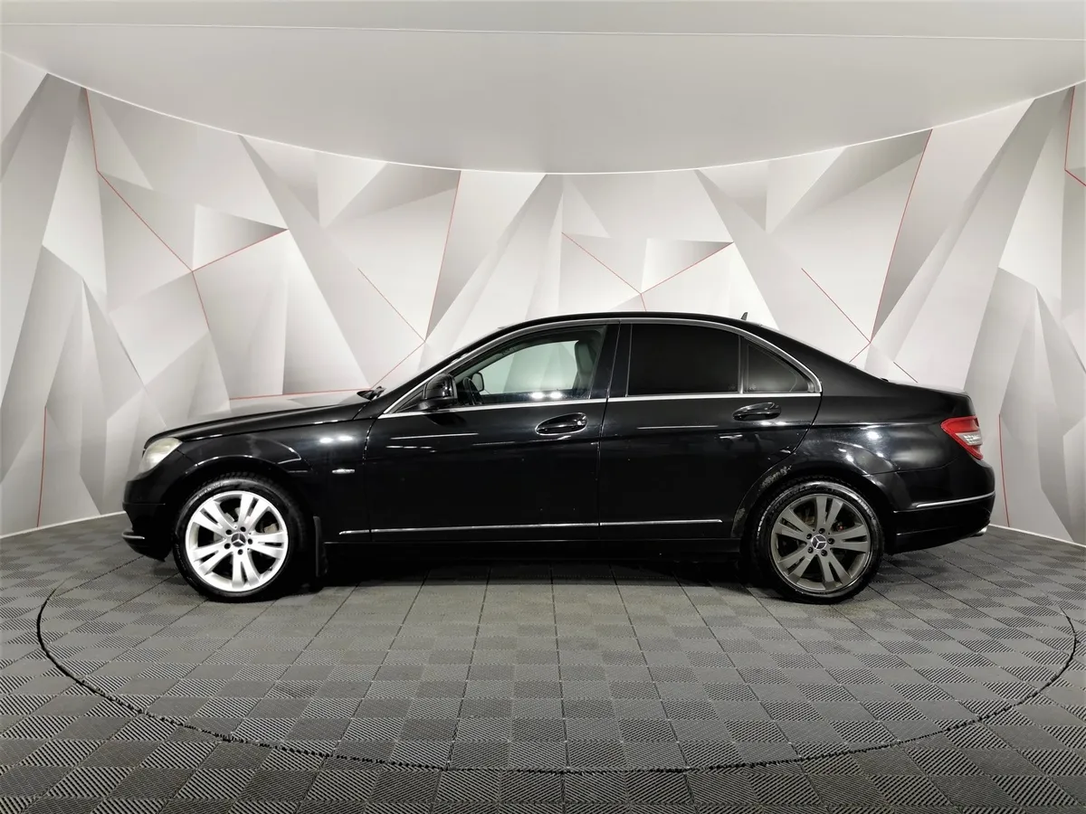 Mercedes-Benz C-Класс C 180 7G-Tronic Plus (156 л.с.) Черный в АВИЛОН. Слайд №5