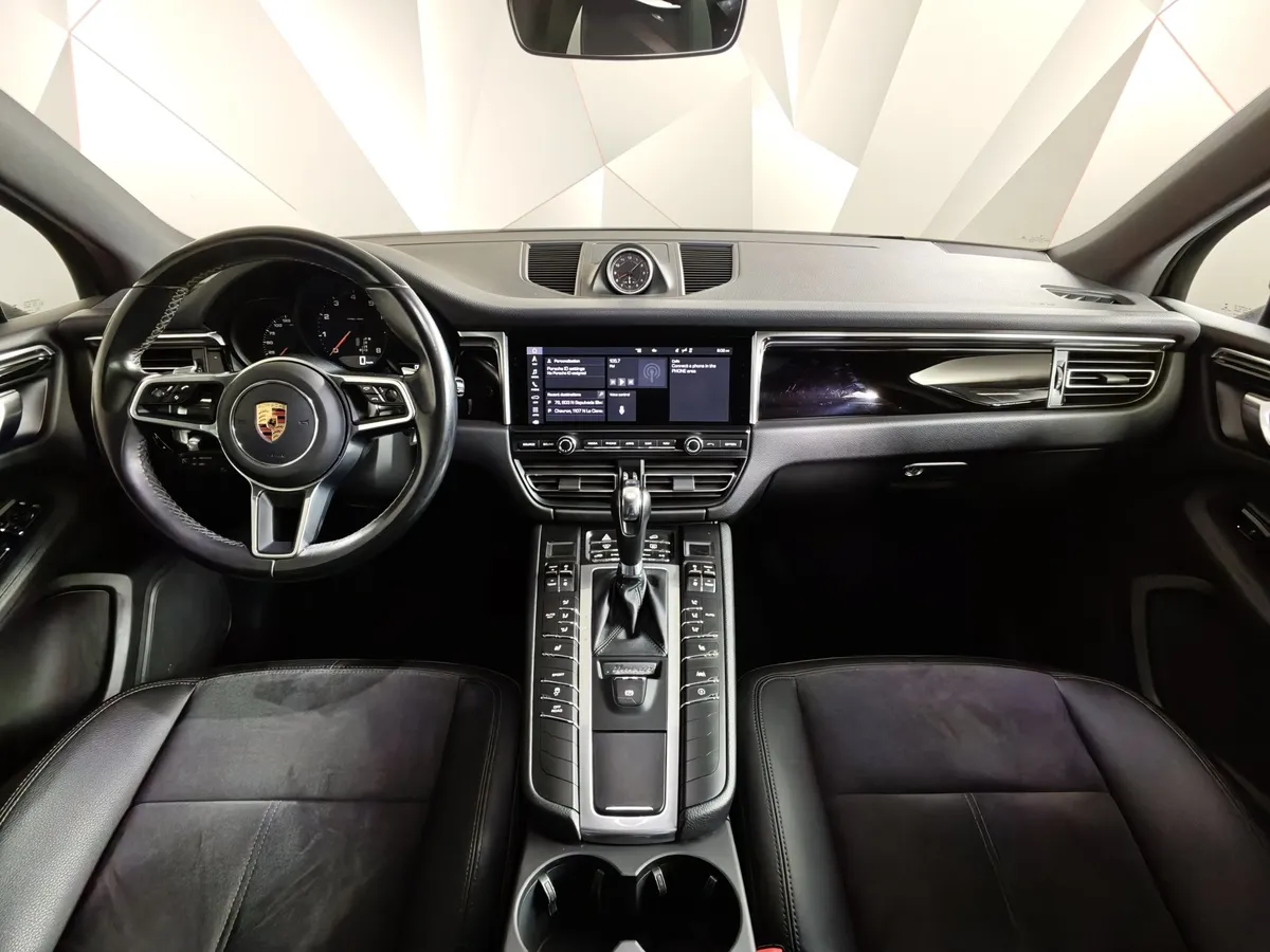 Porsche Macan 2.0 PDK AWD (252 л.с.) Черный в АВИЛОН. Слайд №14