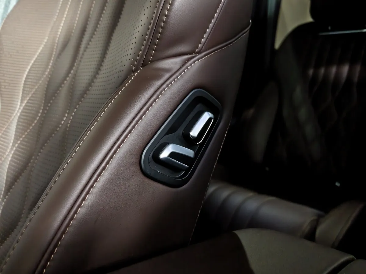 EXEED VX 2.0 AMT AWD (249 л.с.) President Черный в АВИЛОН. Слайд №27