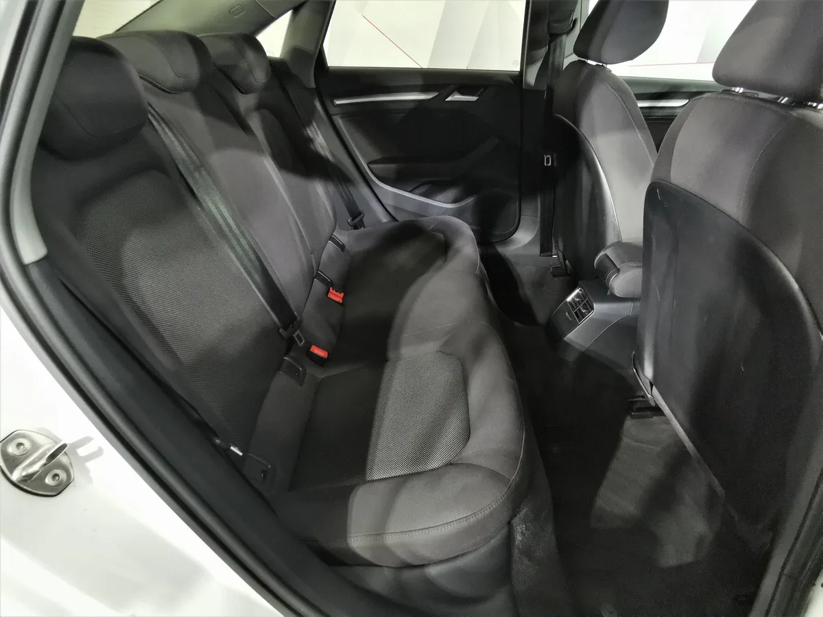 Audi A3 1.4 TFSI AT (150 л.с.) Белый в АВИЛОН. Слайд №15