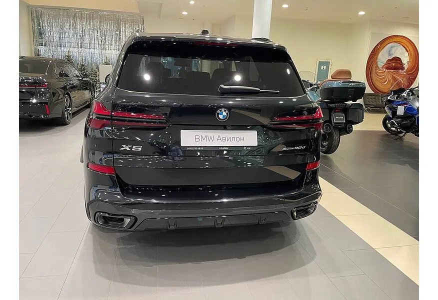 BMW X5 xDrive30d Steptronic (286 л.с.) Черный в АВИЛОН. Слайд №4