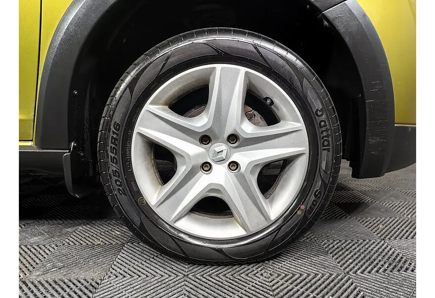 АВИЛОН - Renault Sandero 1.6 AT (103 л.с.) Stepway Зеленый - slide 14