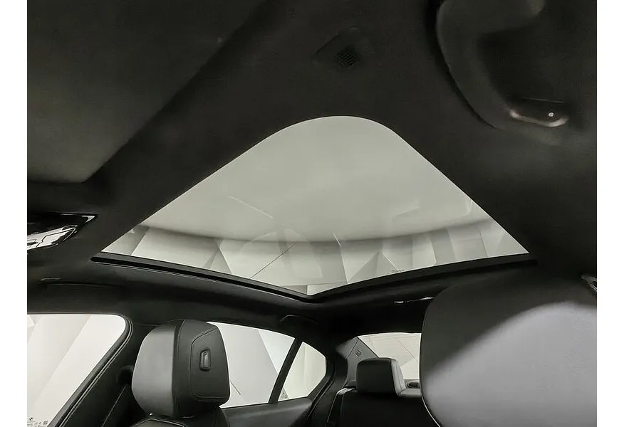 BMW 5 серия 520d xDrive AT (197 л.с.) Черный в АВИЛОН. Слайд №17