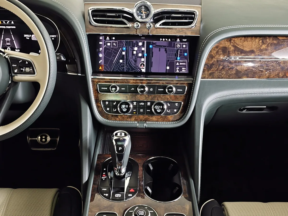 Bentley Bentayga 4.0 AT AWD (550 л.с.) Azure First Edition Комбинированный в АВИЛОН. Слайд №15