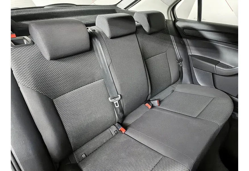 Volkswagen Polo 1.6 MPI AT (110 л.с.) Respect Серый в АВИЛОН. Слайд №17