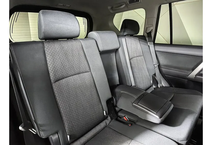 Toyota Land Cruiser Prado 2.7 AT AWD (161 л.с.) Стандарт Серый в АВИЛОН. Слайд №17