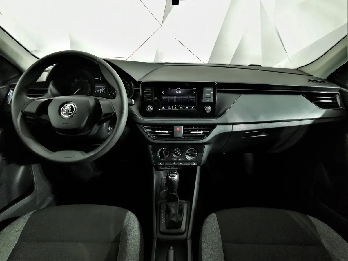 Skoda Rapid 1.6 AT (110 л.с.) Черный в АВИЛОН. Слайд №13