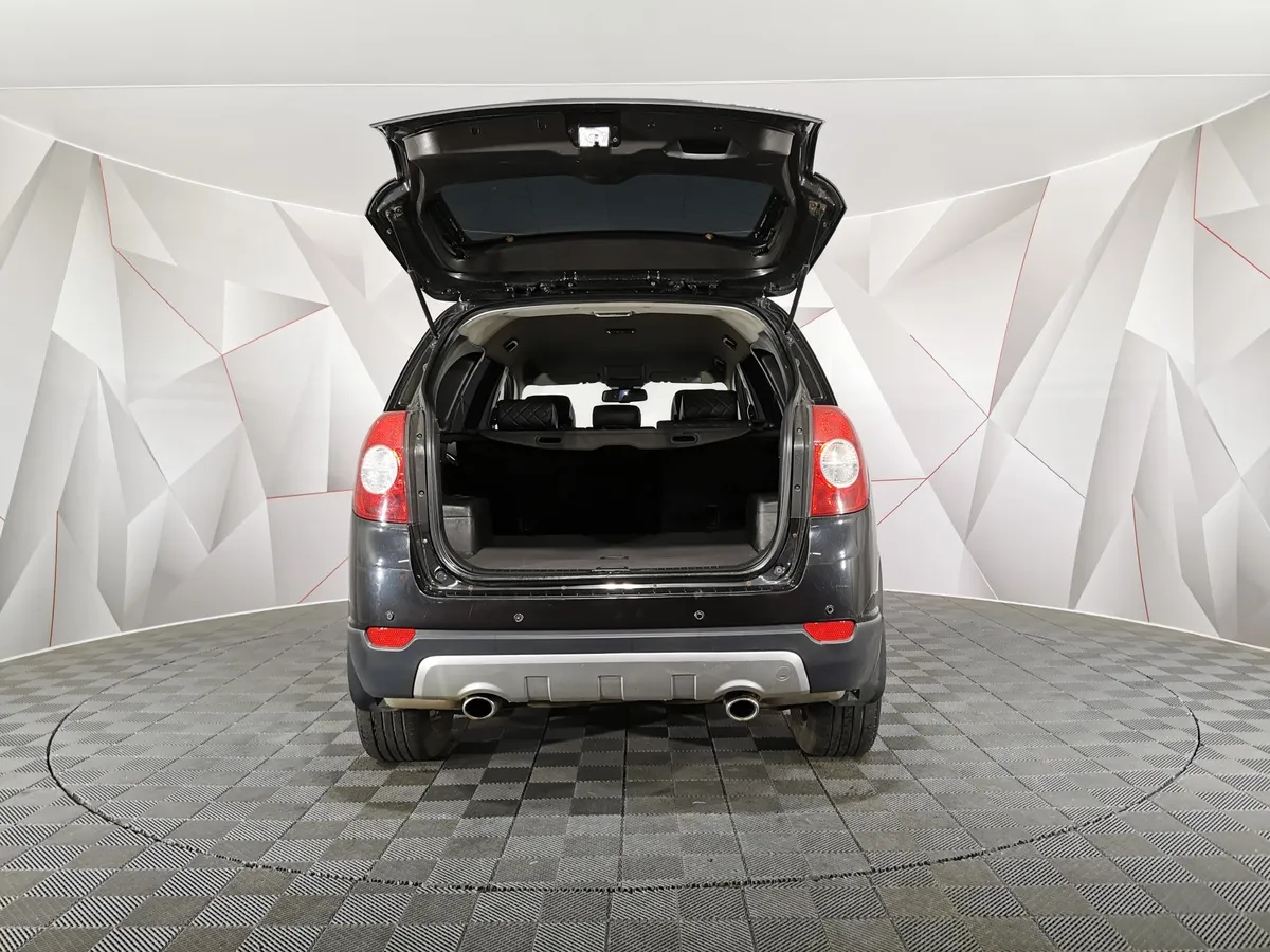 Chevrolet Captiva 3.2 AT 5 мест (230 л.с.) Черный в АВИЛОН. Слайд №12