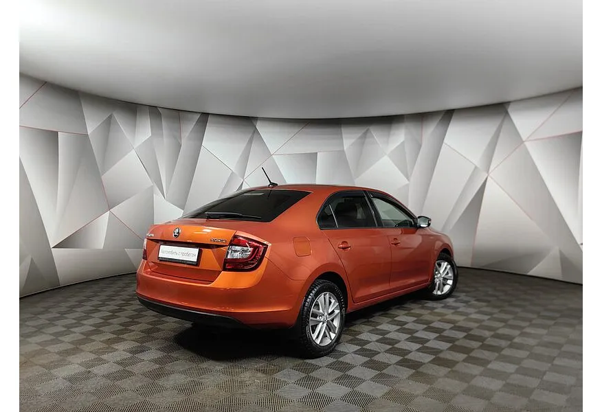 Skoda Rapid 1.6 AT (110 л.с.) Active Оранжевый в АВИЛОН. Слайд №2