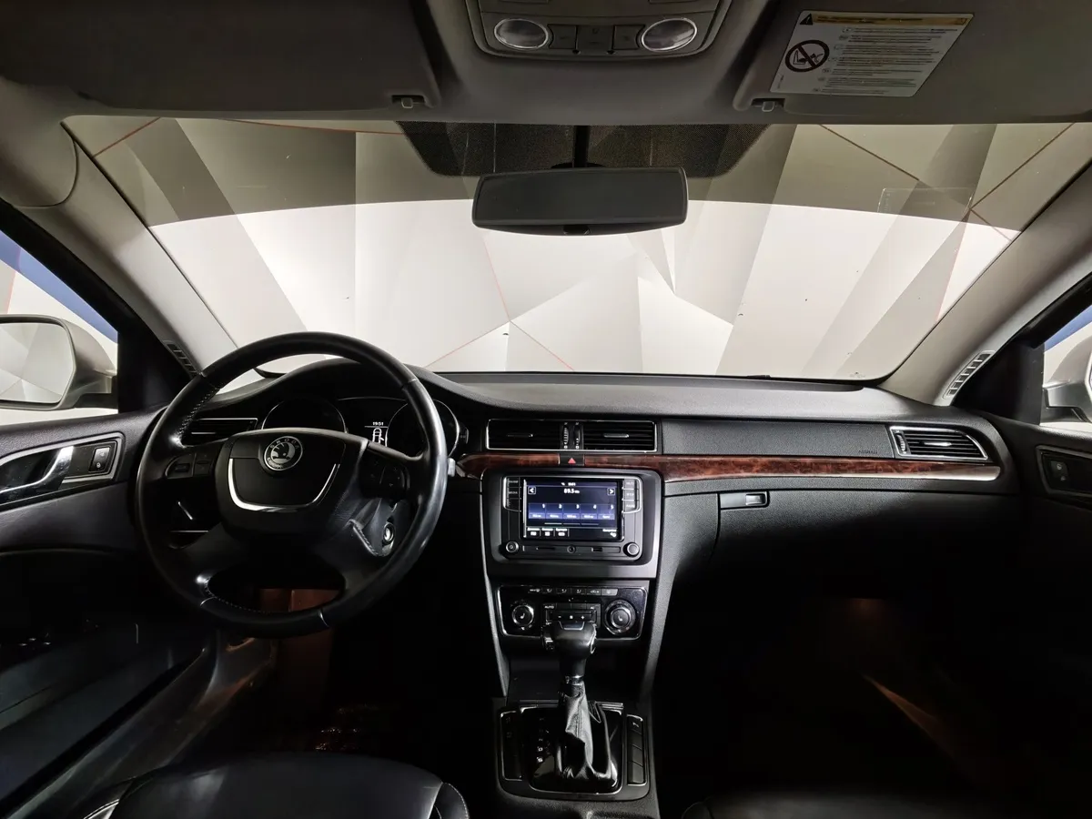 Skoda Superb 1.8 TSI AT (152 л.с.) Бежевый в АВИЛОН. Слайд №13