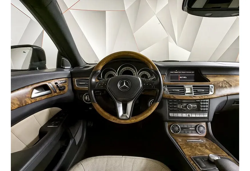 Mercedes-Benz CLS CLS 350 BlueEfficiency 7G-Tronic Plus (306 л.с.) Черный в АВИЛОН. Слайд №19
