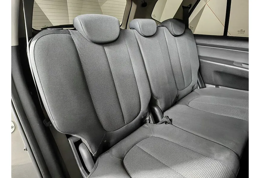 АВИЛОН - Kia Carens 2.0 AT (145 л.с.) Серебристый - slide 13