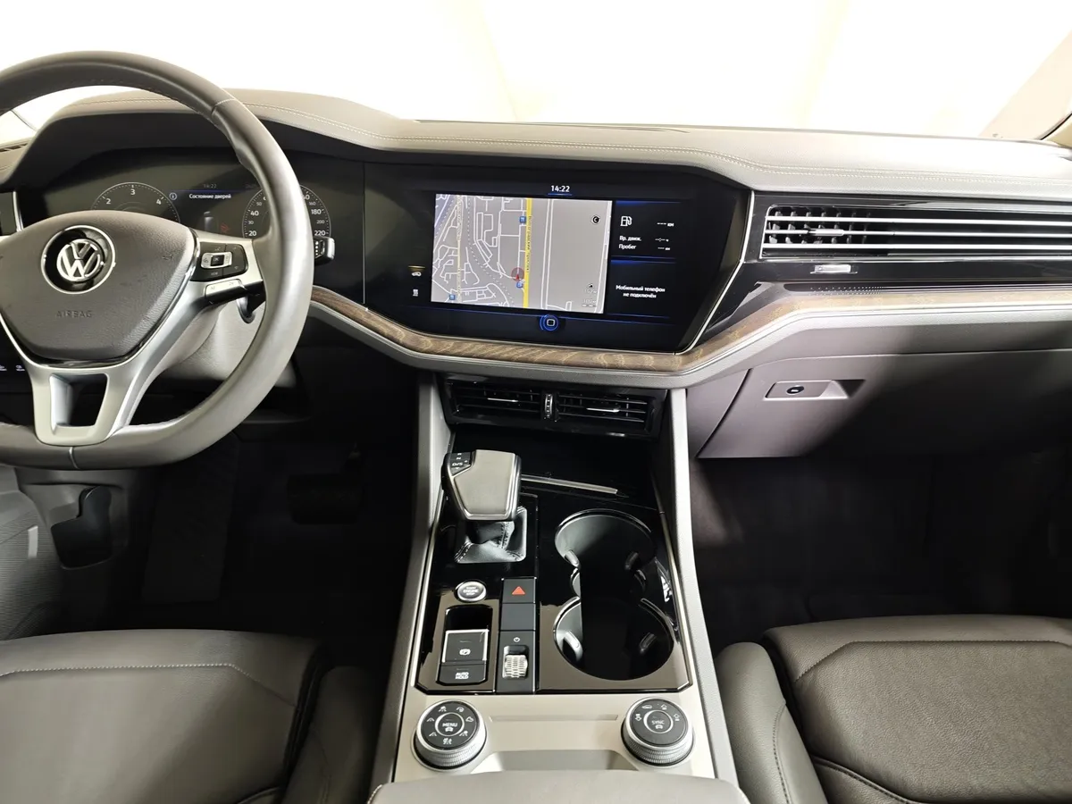 Volkswagen Touareg 3.0 V6 TDI Tiptronic 4Motion (249 л.с.) Business Черный в АВИЛОН. Слайд №14