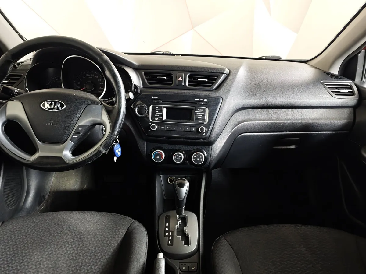 Kia Rio 1.6 AT (123 л.с.) Красный в АВИЛОН. Слайд №12