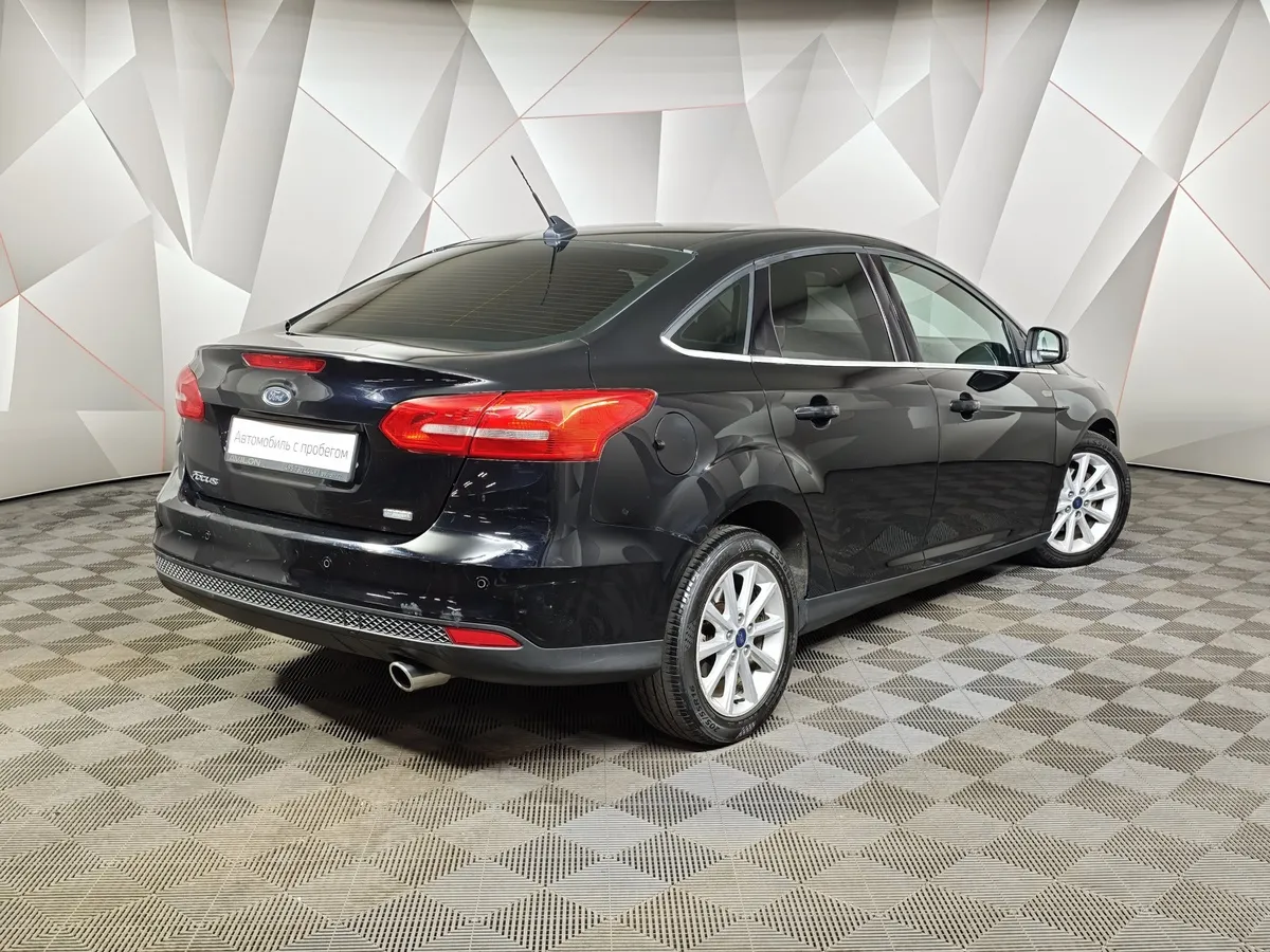 Ford Focus 1.5 EcoBoost AT (150 л.с.) Titanium Черный в АВИЛОН. Слайд №2