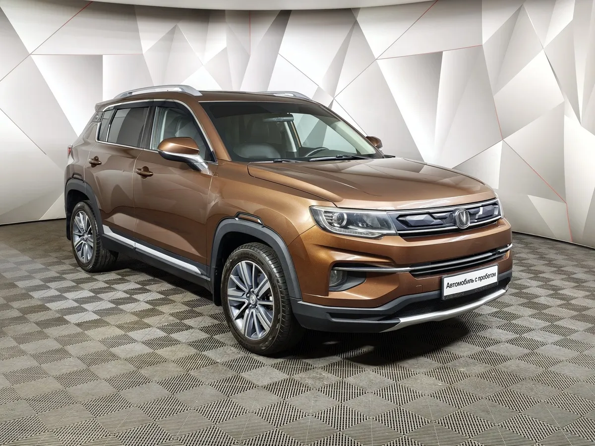 Changan CS35PLUS 1.6 AT FWD (117 л.с.) Comfort Коричневый в АВИЛОН. Слайд №3