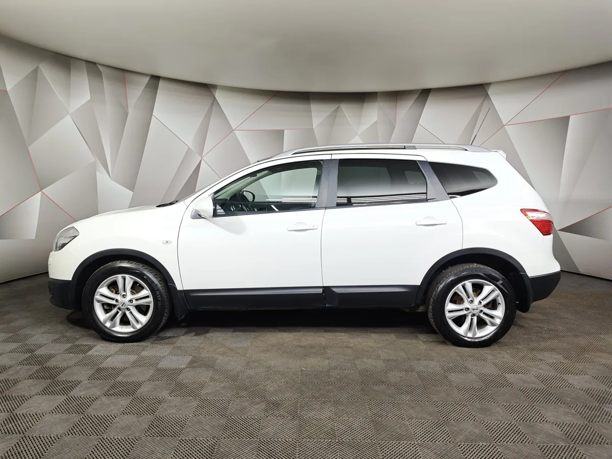 Nissan Qashqai + 2 2.0 CVT AWD (141 л.с.) Белый в АВИЛОН. Слайд №5