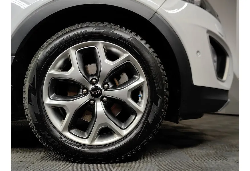 Kia Sorento 2.2 D AT AWD (5 мест) (200 л.с.) Premium Белый в АВИЛОН. Слайд №9