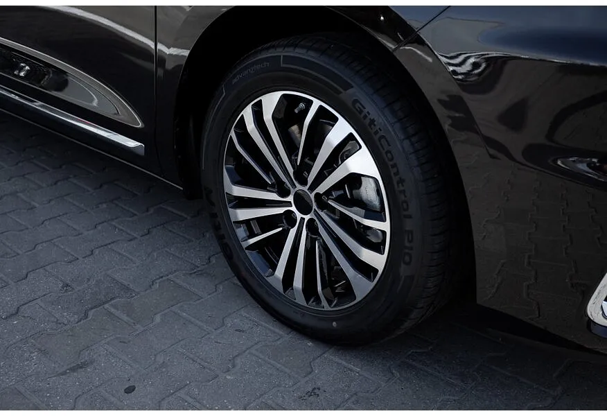 Sollers SP7 2.0T GDI 8AT FWD (224 л.с.) Черный в АВИЛОН. Слайд №13