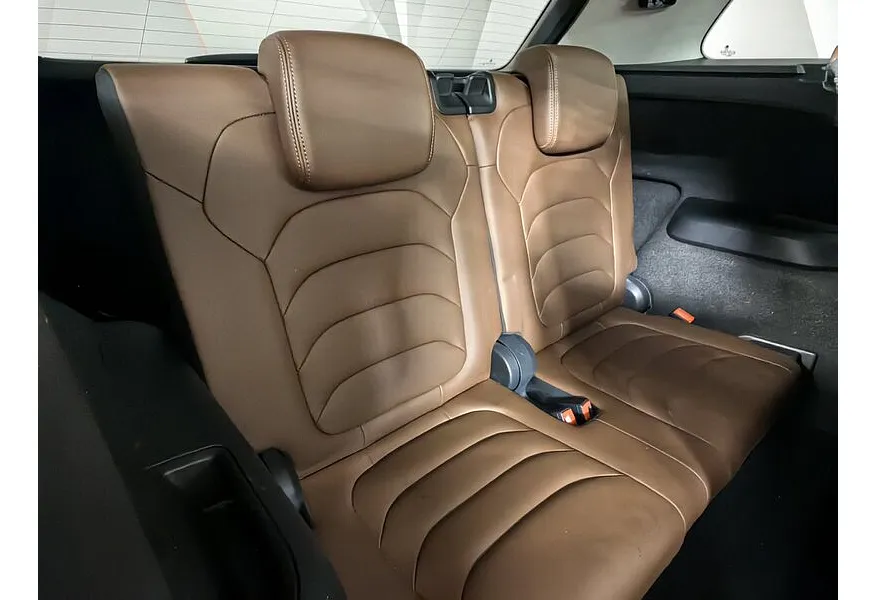 Skoda Kodiaq 2.0 TSI DSG 4WD (220 л.с.) Белый в АВИЛОН. Слайд №25