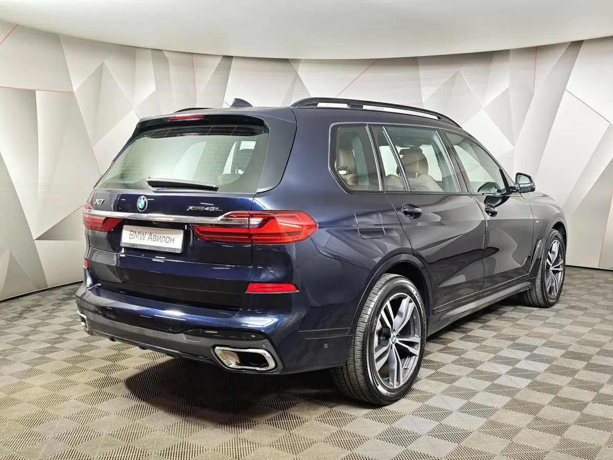 BMW X7 xDrive40i Steptronic (340 л.с.) Базовая (Локальная сборка) Черный в АВИЛОН. Слайд №2