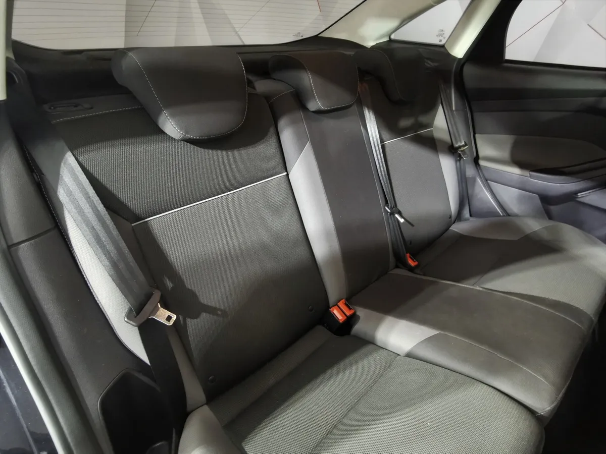 Ford Focus 1.6 PowerShift (125 л.с.) Titanium Черный в АВИЛОН. Слайд №15