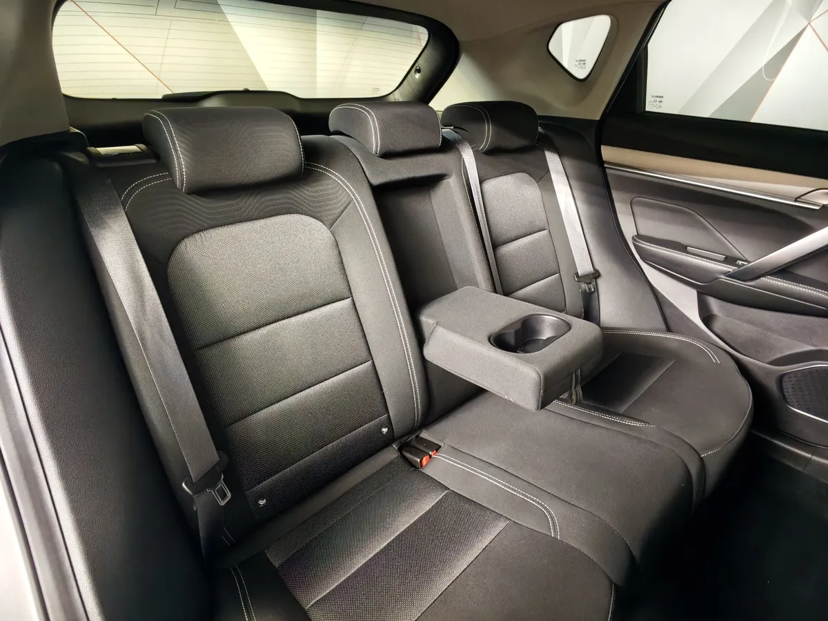 Geely Coolray 1.5T 7DCT 2WD (150 л.с.) Luxury Серый в АВИЛОН. Слайд №17