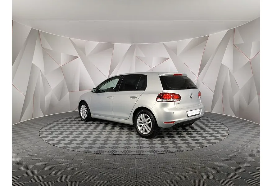 Volkswagen Golf 1.6 DSG (102 л.с.) Trendline Серебристый в АВИЛОН. Слайд №4