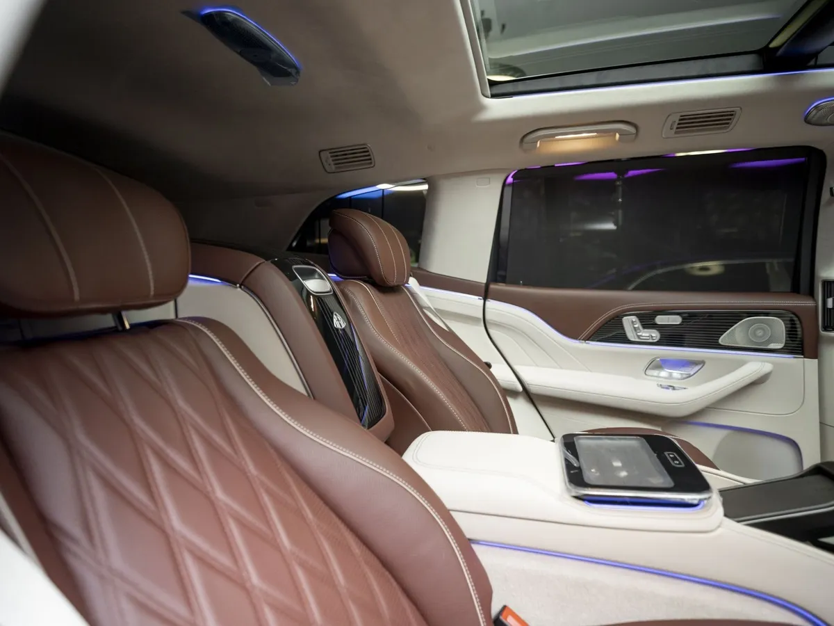 Mercedes-Benz GLS 600 9G-Tronic 4Matic (557 л.с.) Черный в АВИЛОН. Слайд №12