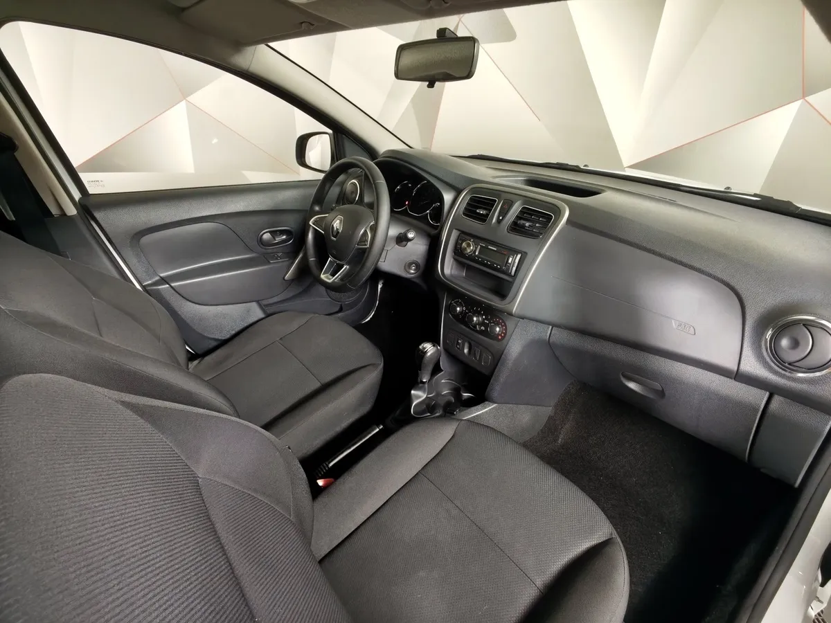 Renault Sandero 1.6 AT (102 л.с.) Белый в АВИЛОН. Слайд №13