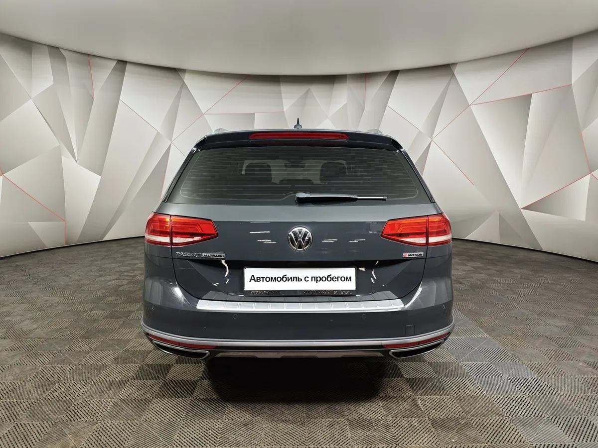 Volkswagen Passat 2.0 AMT (190 л.с.) Variant Серый в АВИЛОН. Слайд №8