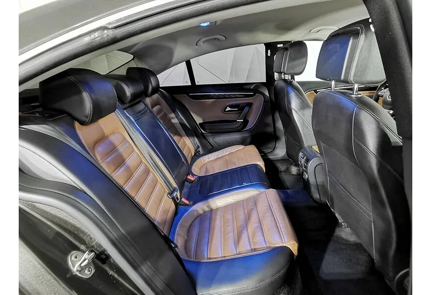 Volkswagen Passat CC 1.8 TSI DSG (152 л.с.) Коричневый в АВИЛОН. Слайд №17 Volkswagen Passat CC 1.8 TSI DSG (152 л.с.) Коричневый в АВИЛОН. Слайд №17