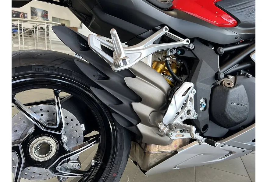 QJMOTOR SRK 921 RR 921 см³ (129 л.с.) (129) 921 Белый в АВИЛОН. Слайд №14