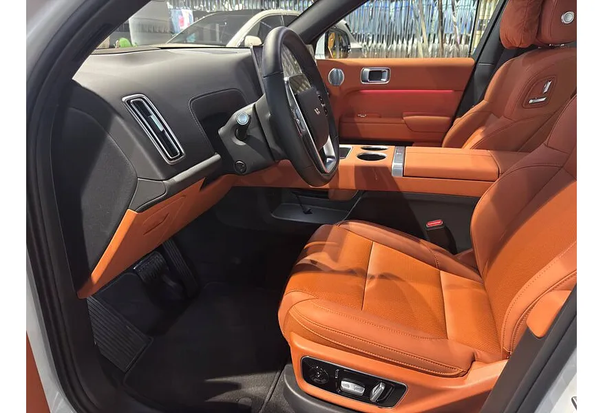 Li Auto L7 1.5 AT 4WD (449 л.с.) Ultra Белый в АВИЛОН. Слайд №6