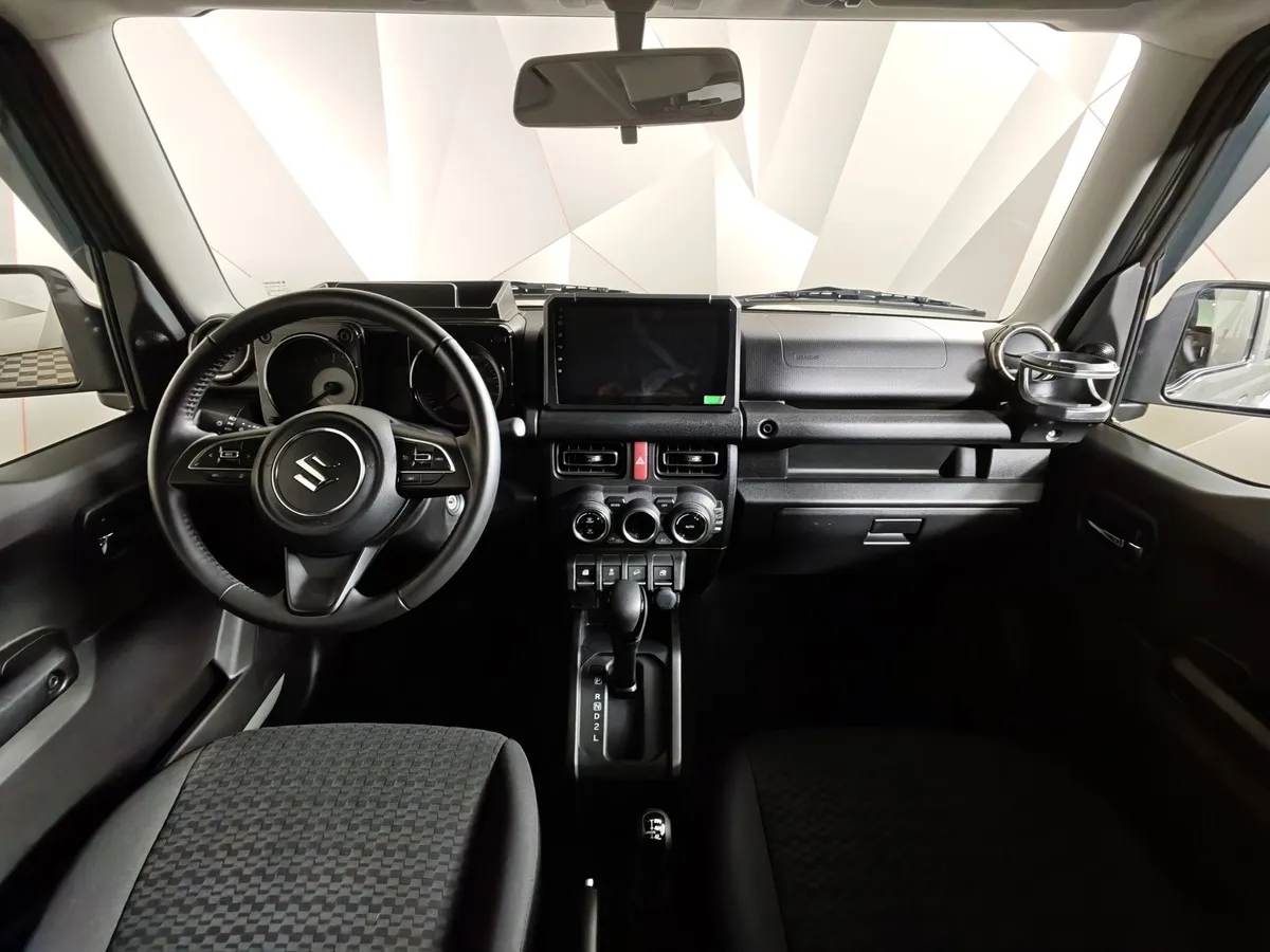 Suzuki Jimny 1.5 AT AWD (102 л.с.) GLX Серый в АВИЛОН. Слайд №14