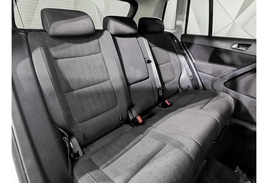 Volkswagen Tiguan 1.4 TSI BlueMotion MT (122 л.с.) Allstar Белый в АВИЛОН. Слайд №9