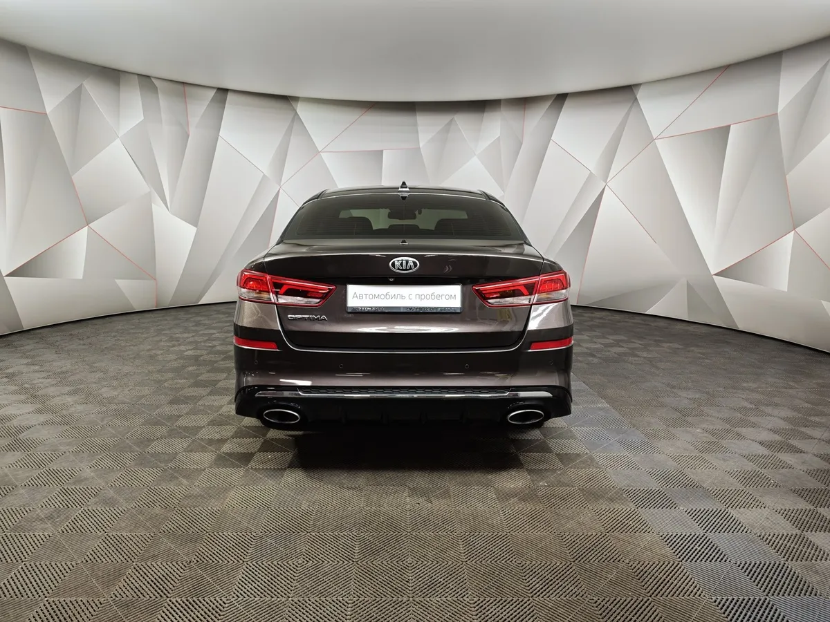 Kia Optima 2.4 GDI AT (188 л.с.) Luxe Коричневый в АВИЛОН. Слайд №8