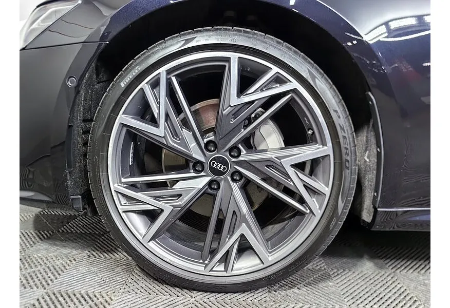 Audi A7 45 TFSI quattro S tronic (245 л.с.) S-line Black Samurai Черный в АВИЛОН. Слайд №9