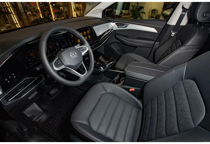 Volkswagen Talagon 2.0 7DSG AWD (220 л.с.) Luxury Wonderland Pro Черный в АВИЛОН. Слайд №7 Volkswagen Talagon 2.0 7DSG AWD (220 л.с.) Luxury Wonderland Pro Черный в АВИЛОН. Слайд №7