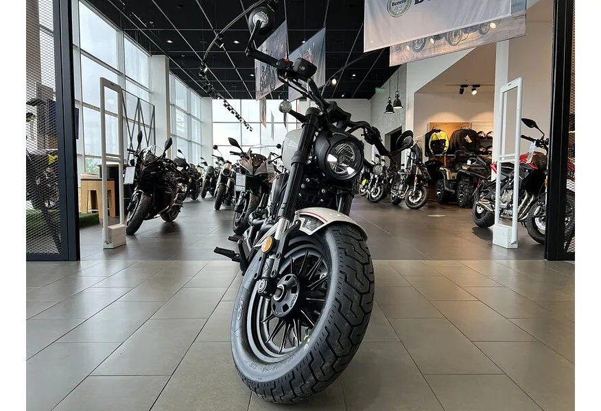 LIVE. Слайд №5