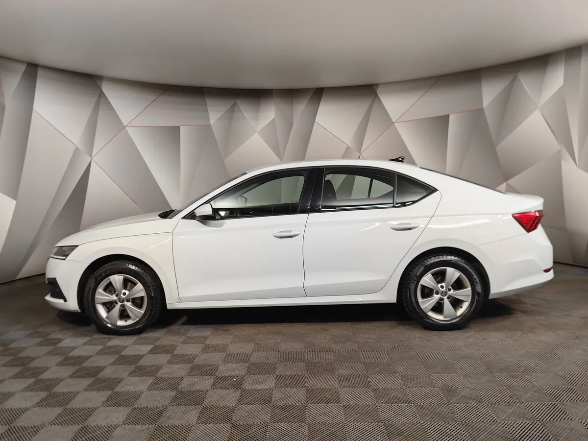 Skoda Octavia 1.4 AT FWD (150 л.с.) Белый в АВИЛОН. Слайд №5