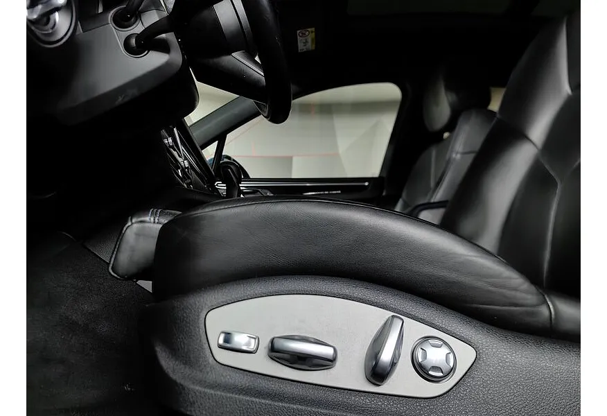 Porsche Macan 2.0 TFSI AMT 4WD (265 л.с.) PDK T Синий в АВИЛОН. Слайд №24