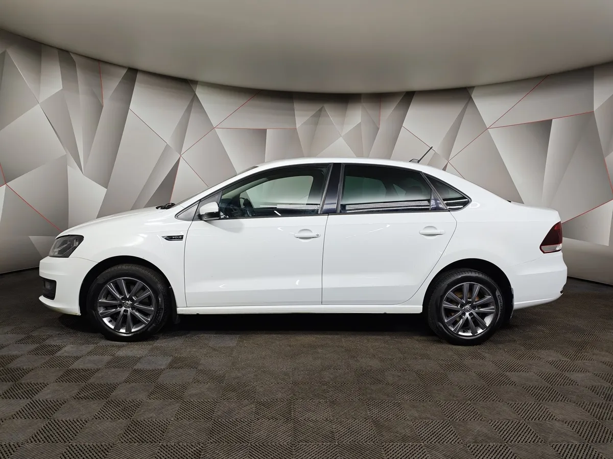 Volkswagen Polo 1.6 MPI MT (110 л.с.) Connect Белый в АВИЛОН. Слайд №5