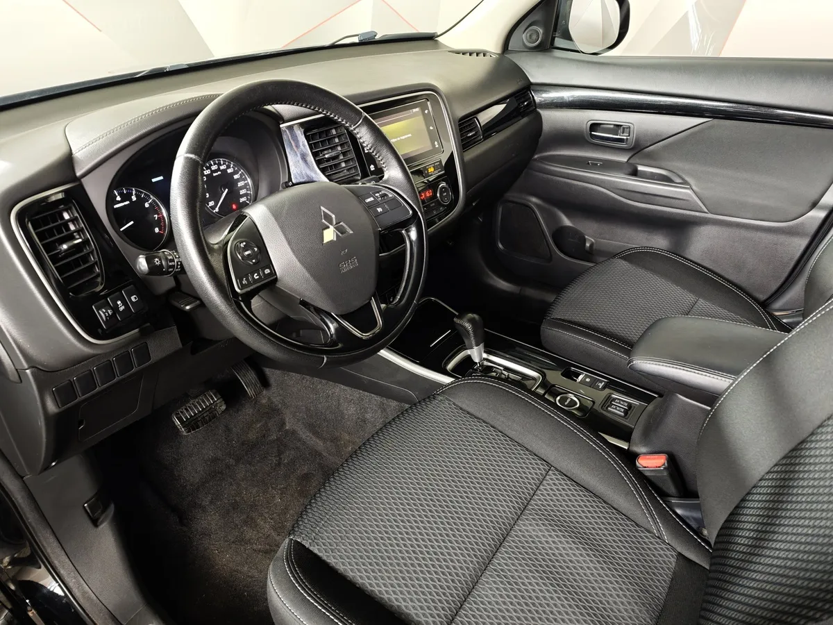 Mitsubishi Outlander 2.0 MIVEC CVT 4WD (146 л.с.) Intense Plus Черный в АВИЛОН. Слайд №19