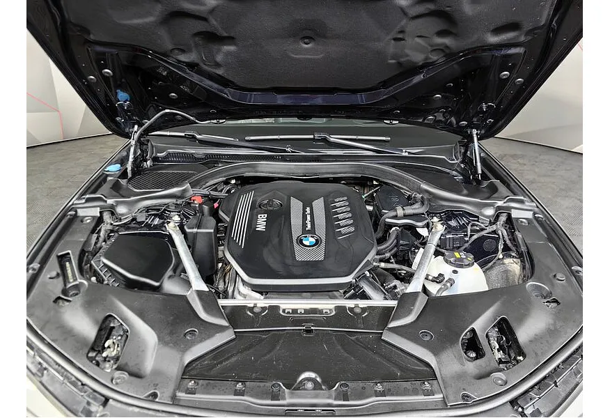 BMW 5 серия 530d xDrive Steptronic (249 л.с.) M Sport Pro Черный в АВИЛОН. Слайд №10