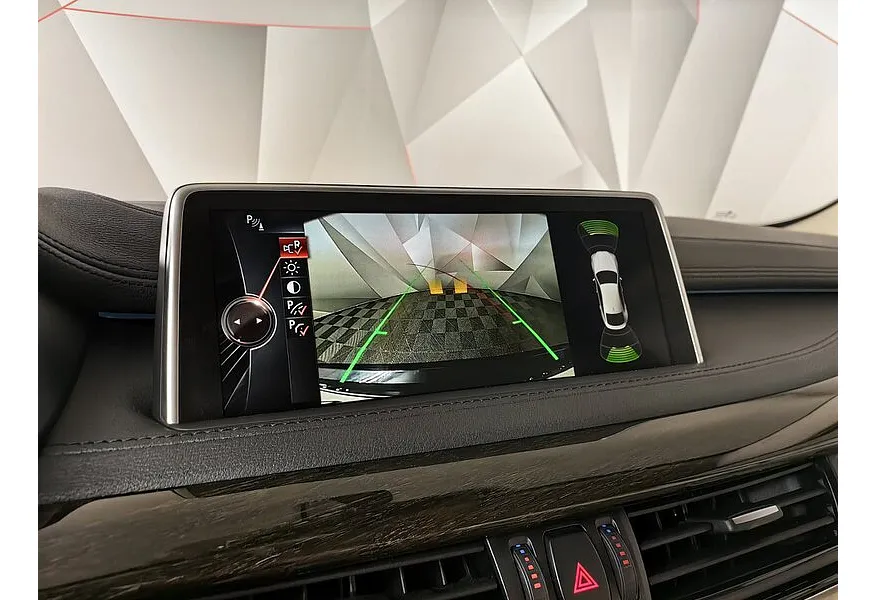 BMW X6 xDrive30d Steptroniс (249 л.с.) Base (Локальная сборка) Черный в АВИЛОН. Слайд №16