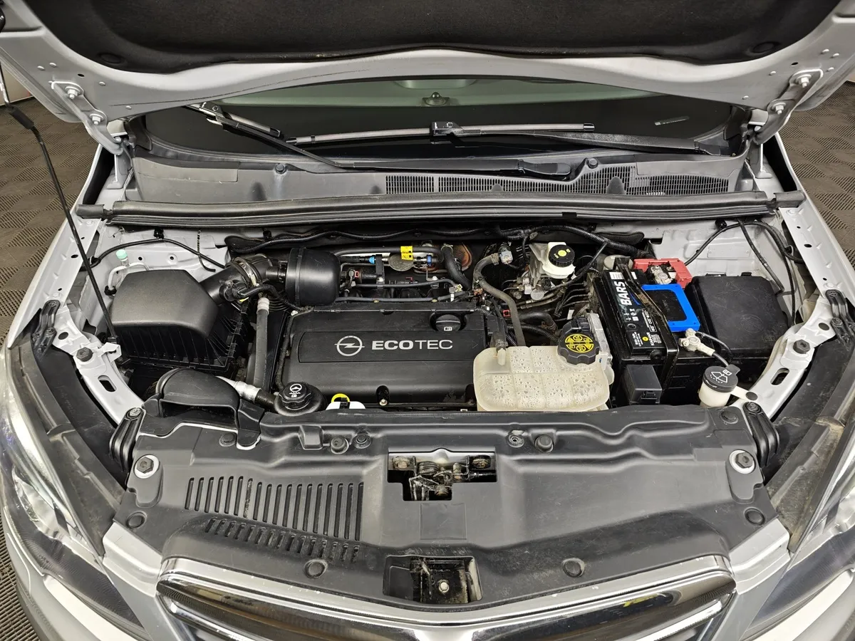 Opel Mokka 1.8 AT AWD (140 л.с.) Cosmo Серебристый в АВИЛОН. Слайд №11