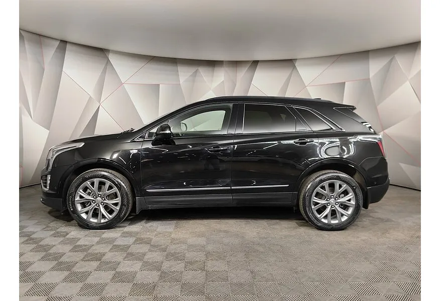 Cadillac XT5 2.0T АТ AWD (200 л.с.) Sport Черный в АВИЛОН. Слайд №5