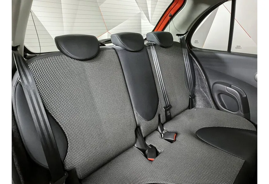 Nissan Micra 1.4 AT (88 л.с.) Красный в АВИЛОН. Слайд №15 Nissan Micra 1.4 AT (88 л.с.) Красный в АВИЛОН. Слайд №15