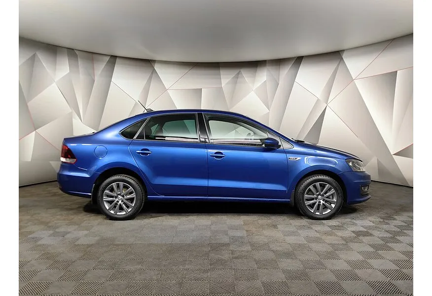 Volkswagen Polo 1.6 MPI AT (110 л.с.) Status Синий в АВИЛОН. Слайд №6